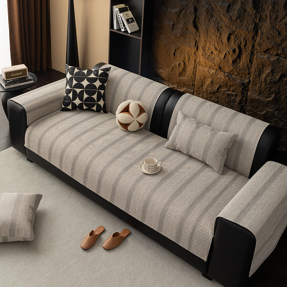 Practical Couch Cover | Waterproof, Pet Proof & Easy Clean