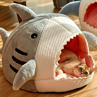 Shark Pet Bed – Warm Hideaway Cave for Kittens, Cats & Small Dogs