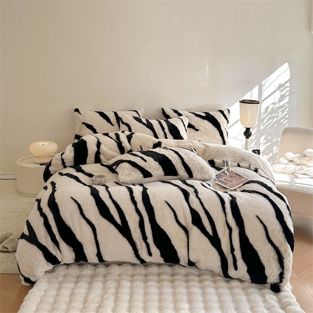 Plush Animal Print Fleece Bedding Set