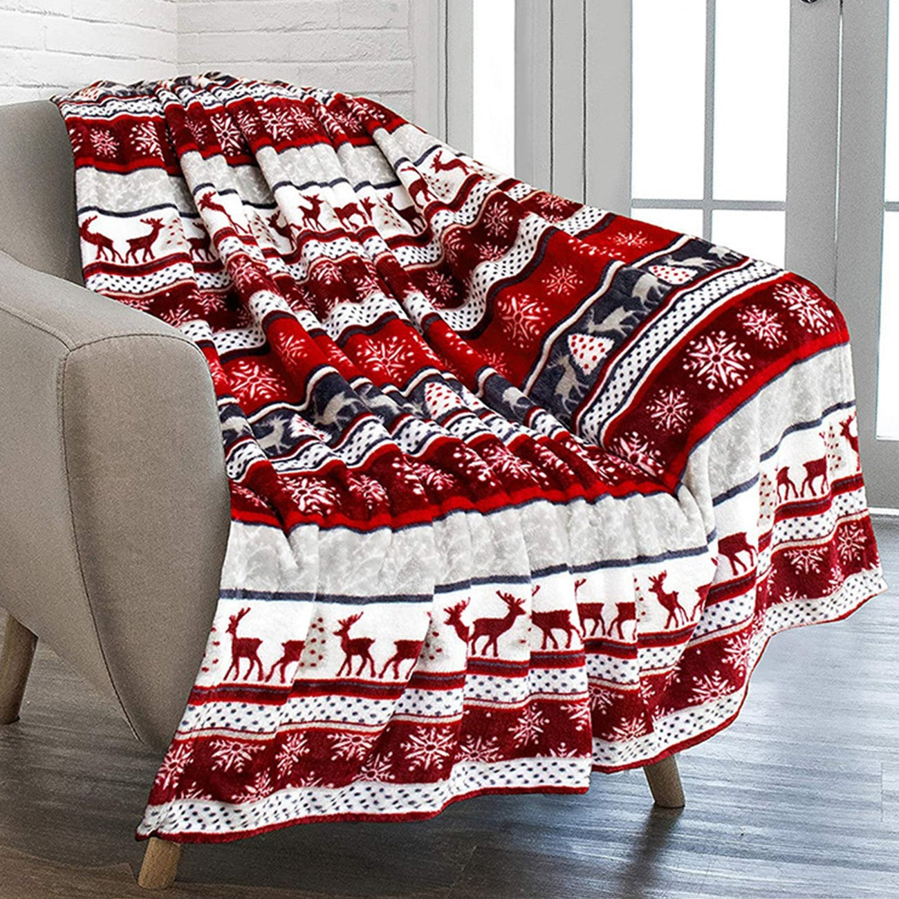 Winter Snowflake Red Throw Blanket - Peties